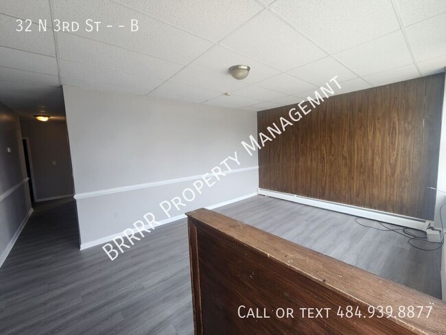 Foto del edificio - 32 N 3rd St