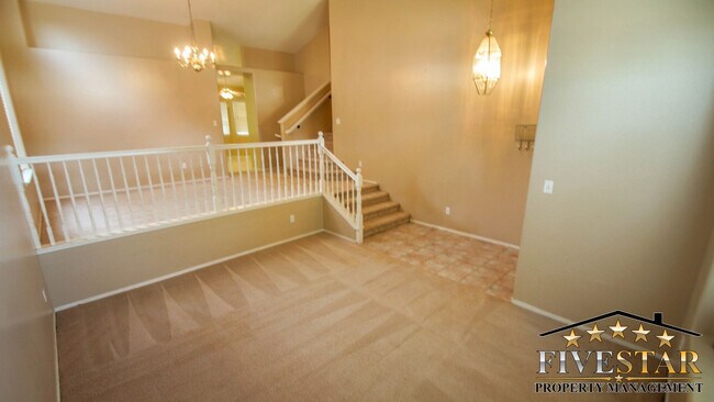 Building Photo - 4811 Marsh Hawk Dr