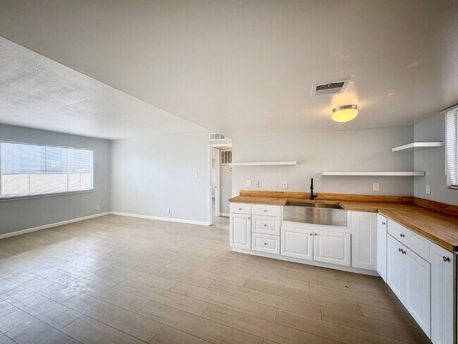 Foto del edificio - 922 N 1st St