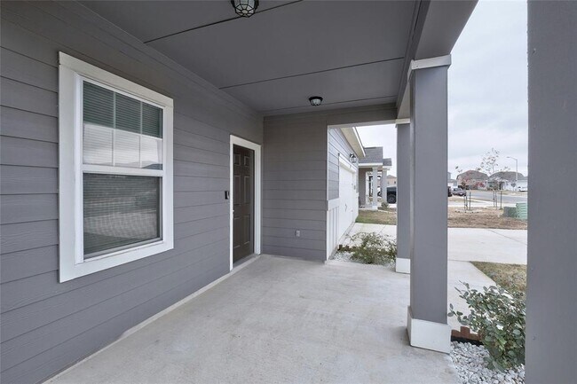 Foto del edificio - 140 Satsuma Ln