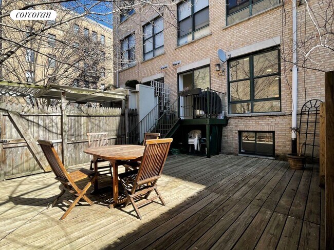 Building Photo - 98 Havemeyer St