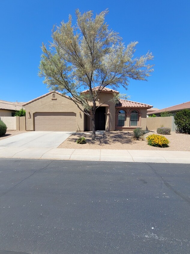 Foto principal - Beautiful 3/2 house for rent in Gilbert