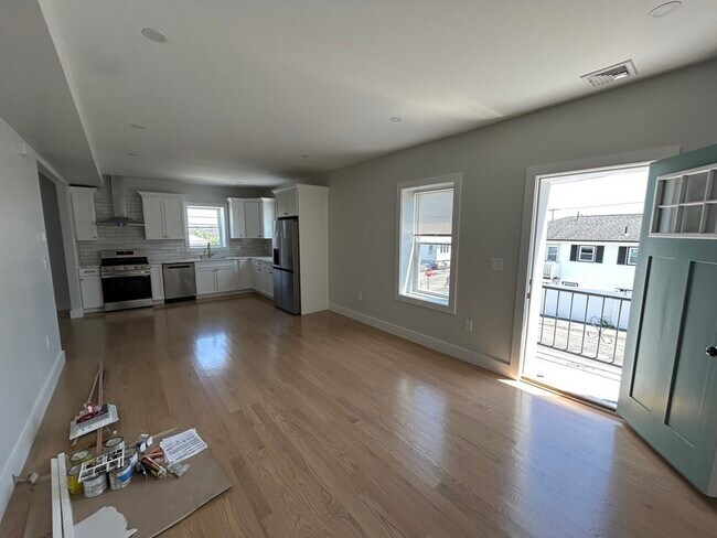 Foto del edificio - 150 Rumney Rd