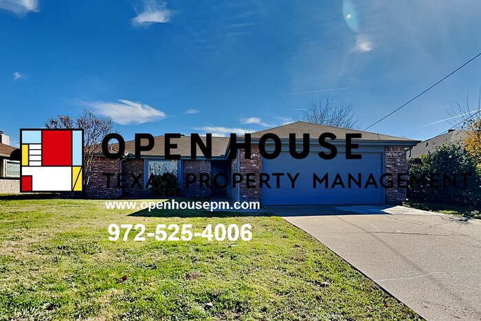 Primary Photo - 7802 Creek Wood Dr, Rowlett