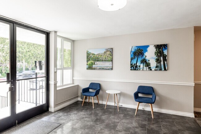 Foto del edificio - 311 South Doheny Drive