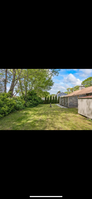 Building Photo - 3060 Meadowview Ln