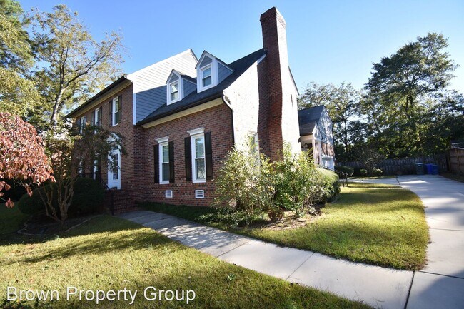 Foto del edificio - 5 br, 4 bath House - 105 Bryce Creek Ln