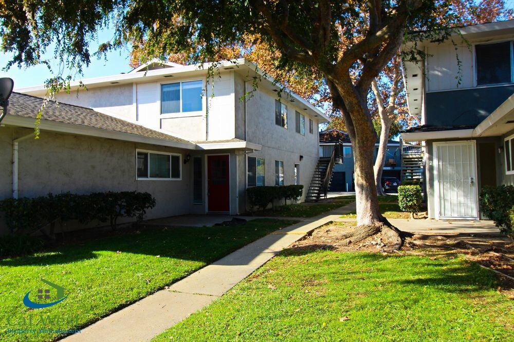 Primary Photo - 5445 Eagles Ln