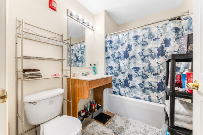 Foto del edificio - 525 Grant Ave