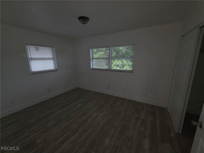 Foto del edificio - 2708 Broadway
