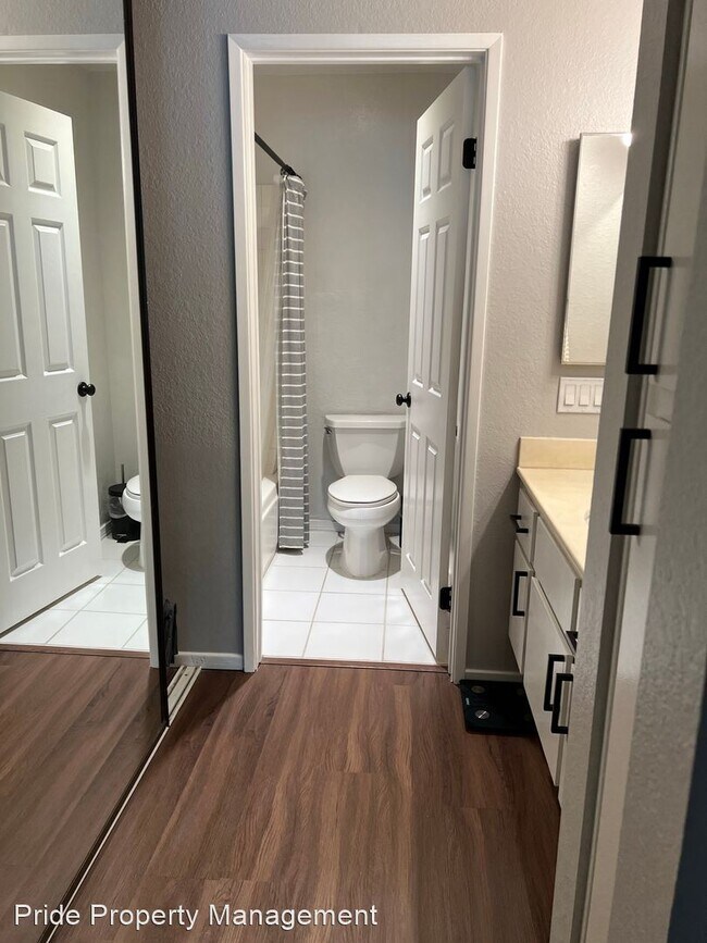Building Photo - 2 br, 2 bath House - 10766 DABNEY DR #29