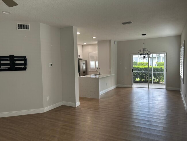 Foto del edificio - 18138 Paradise Point Dr