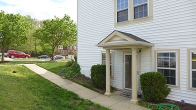 Building Photo - 1426 Nutwood Ct