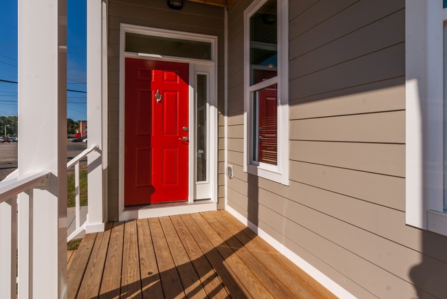 Puerta de patio - Townhomes at Warwick Place I