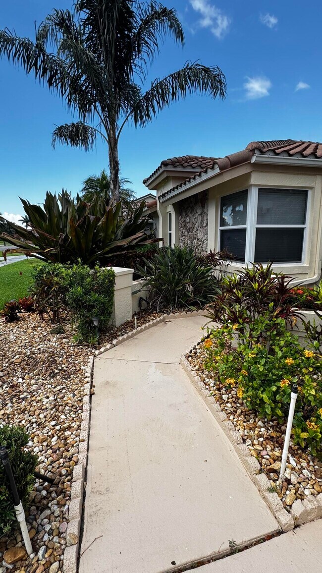 Foto del edificio - 11822 Island Lakes Ln