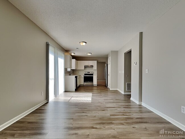 Building Photo - 100 Sandpine Cir