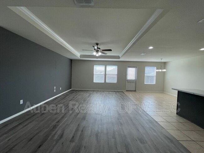 Building Photo - 5817 Mountain Bluff Dr