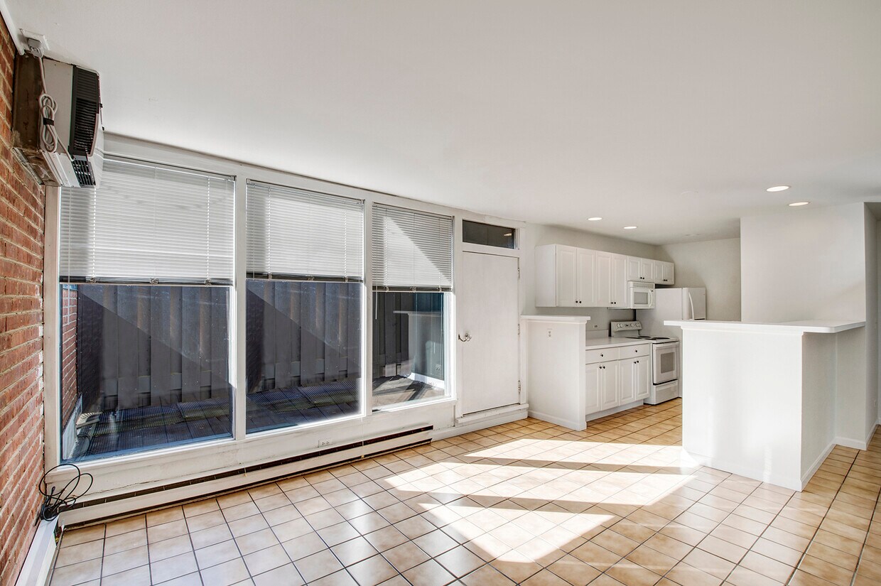 Foto principal - 1717 Mount Pleasant St