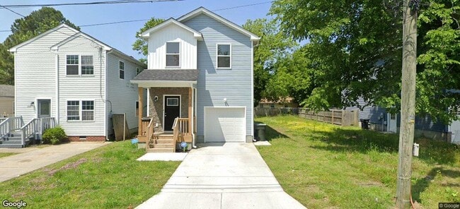 Building Photo - 713 Hemlock Ave