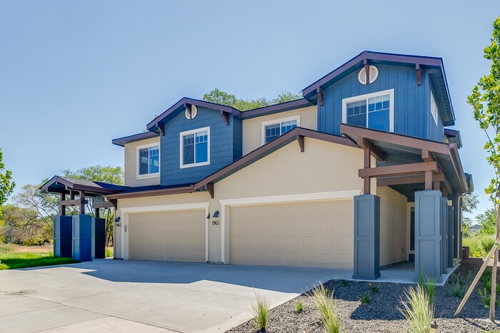 Foto principal - Gorgeous and New Townhome Available NOW!