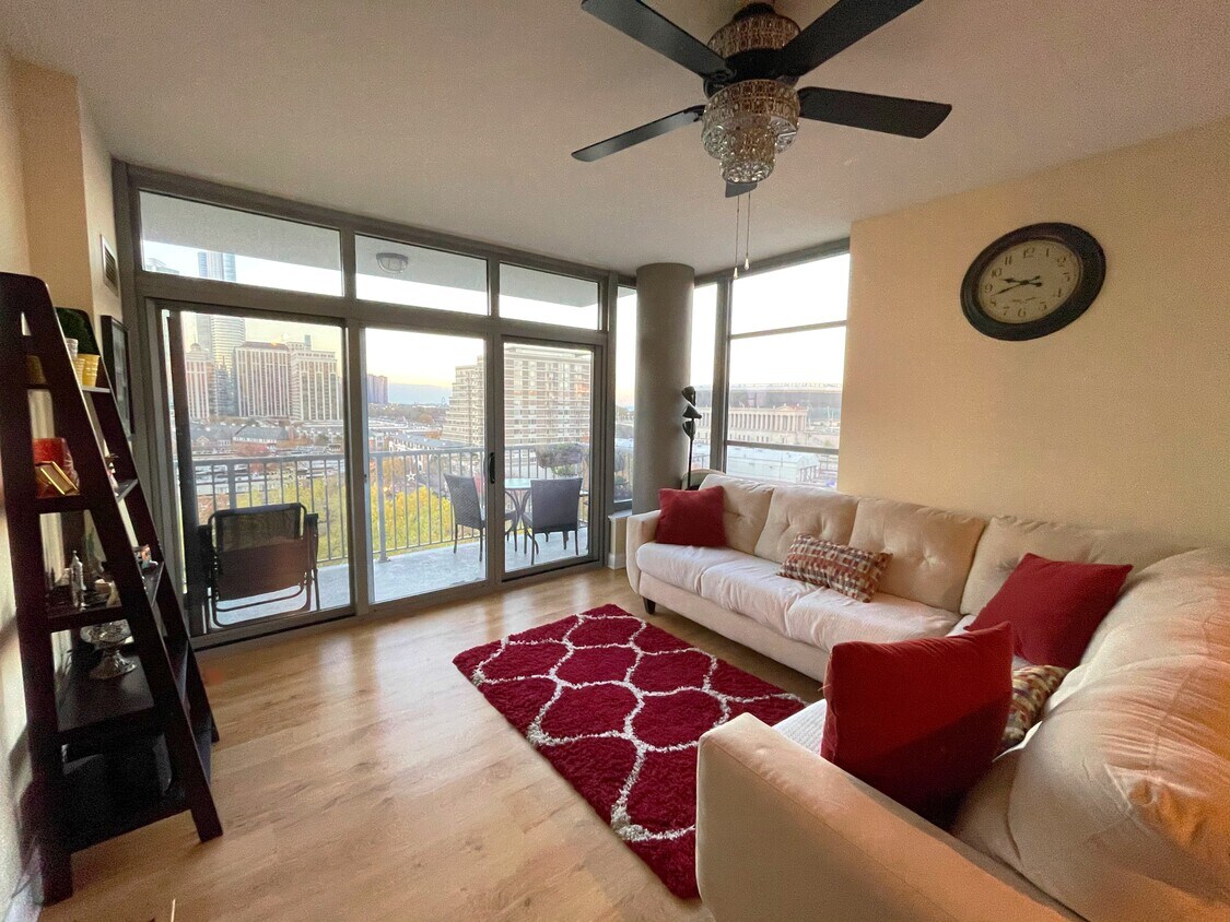 Foto principal - 1600 S Prairie Ave