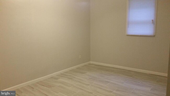 Foto del edificio - 24550 Mt Pleasant Rd