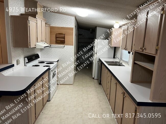 Building Photo - 4975 Weatherford Rd