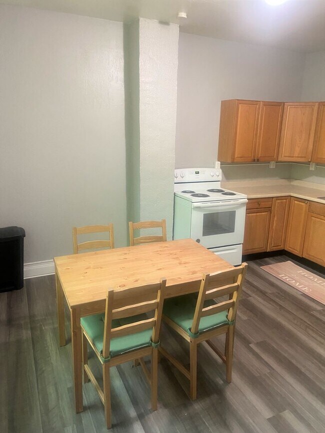 Foto del edificio - 5531 Howe St