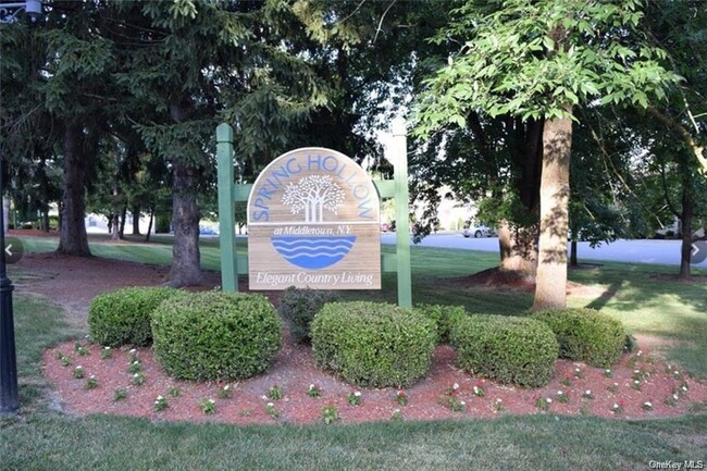 Foto del edificio - 43 Brick Pond Rd