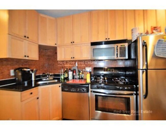 Photo - 79 Thatcher St 301E Apartment
