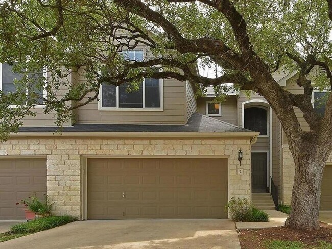 Foto del edificio - 4501 Whispering Valley Dr