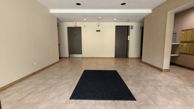 Building Photo - 3 Villa Verde Dr