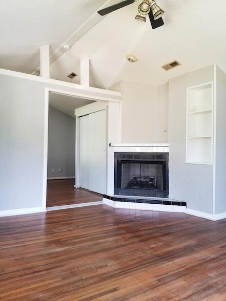 Building Photo - 2946 W Latoka St