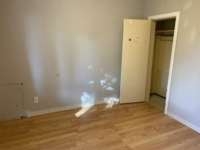 Photo du bâtiment - 1023 Dufferin Crescent