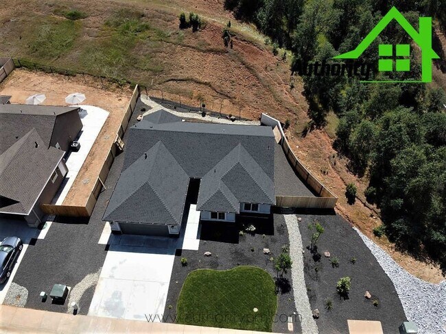 Foto del edificio - 20231 Ballentine Dr