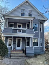 Building Photo - 218 W Rock Ave