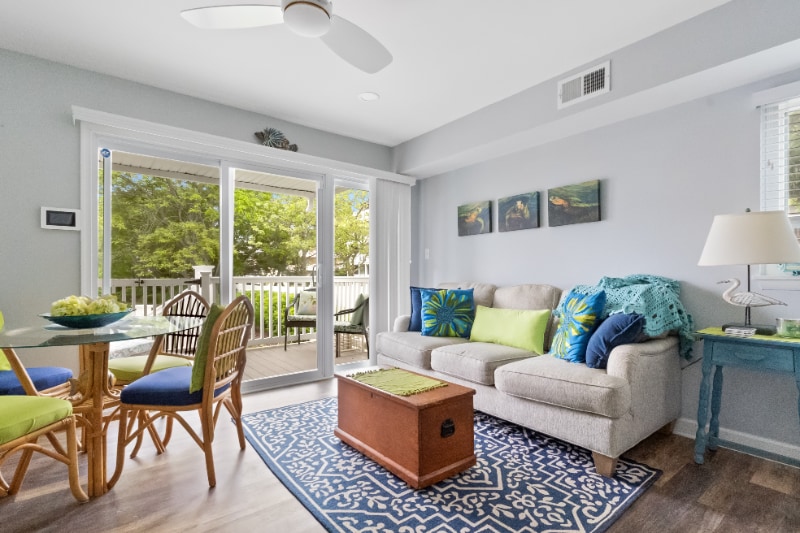 Primary Photo - 12301 Jamaica Ave