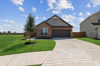Building Photo - 1023 Whispering Winds Dr