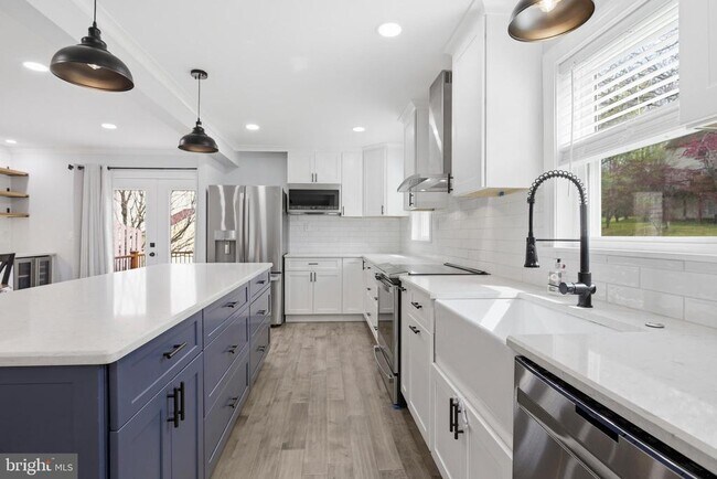 Building Photo - 51 Potter Ct