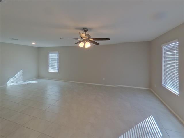 Foto del edificio - 1732 Clairborne Ct