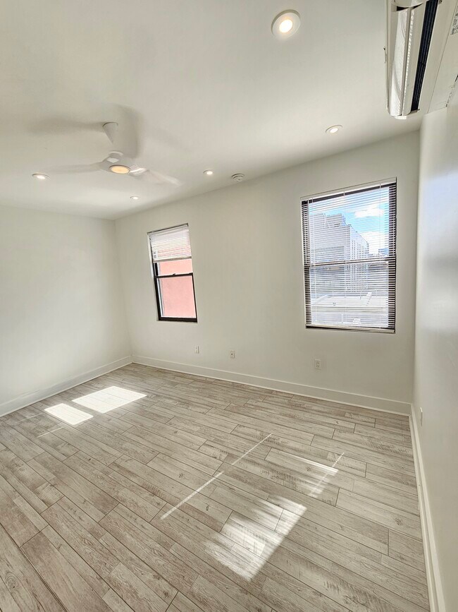 Foto del edificio - 1169 Hope St