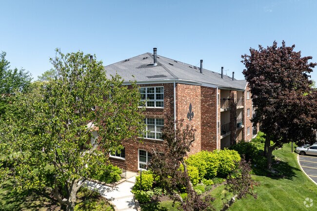 Chardonnay on the Lake