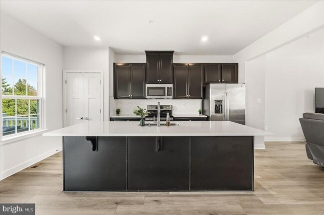 Building Photo - 1403 Wilmer Park Ln