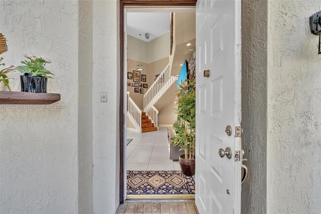 Foto del edificio - 16408 Sapphire Pl