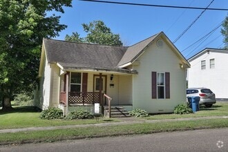 Building Photo - 212 Church St