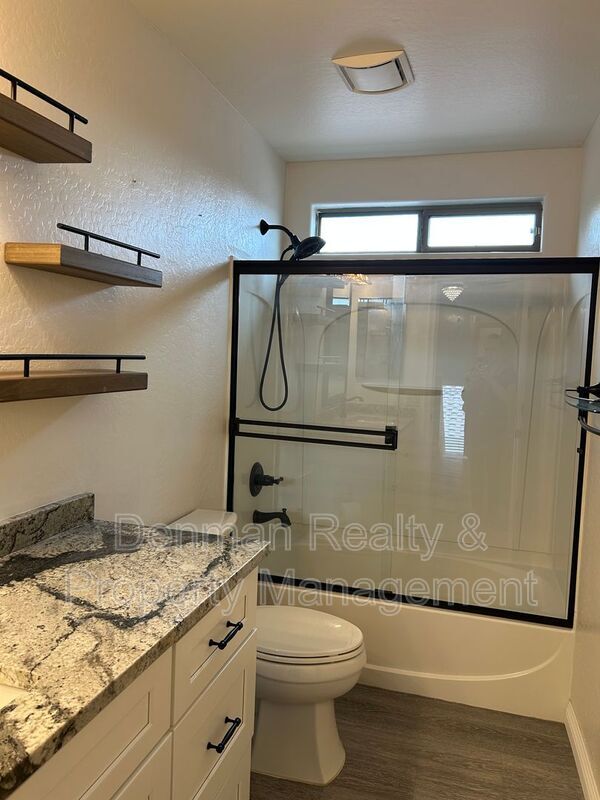 Foto del edificio - 7044 W Alta Vista Rd