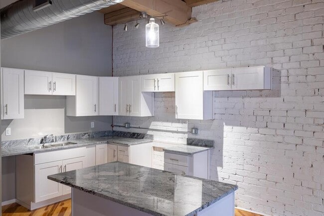 Foto del edificio - 116 N 4th St