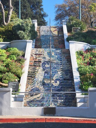 Building Photo - 542 Capitol St