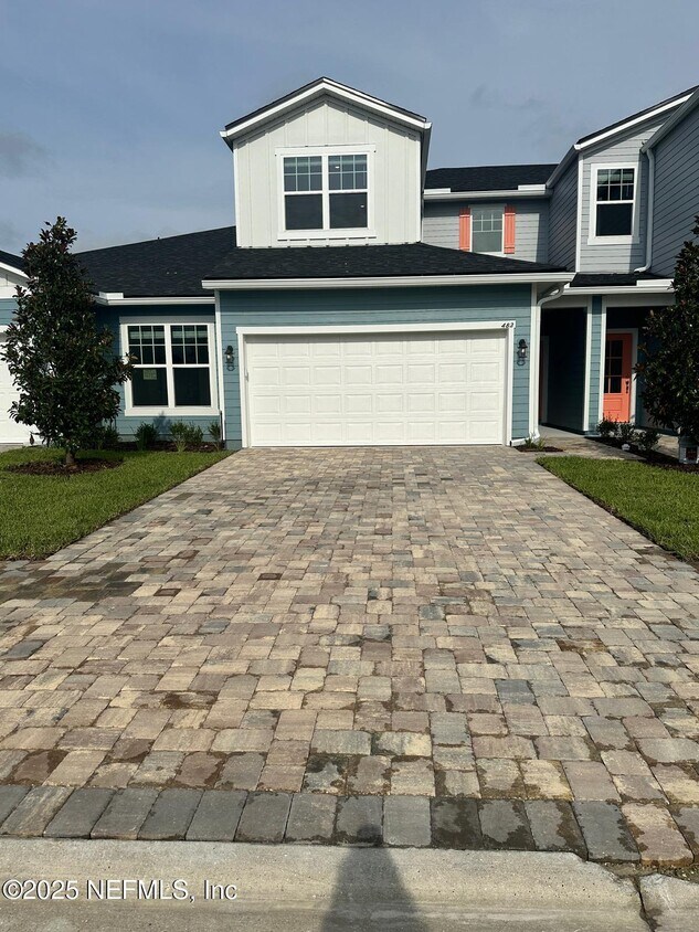Foto principal - 483 Cherry Elm Dr