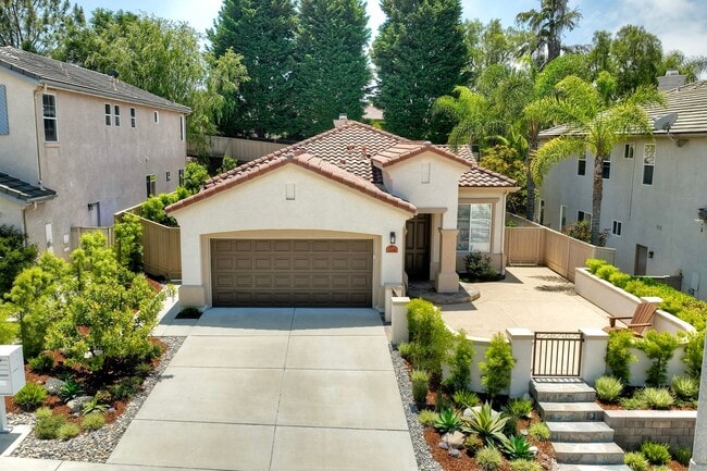 Building Photo - 1174 Mariposa Rd